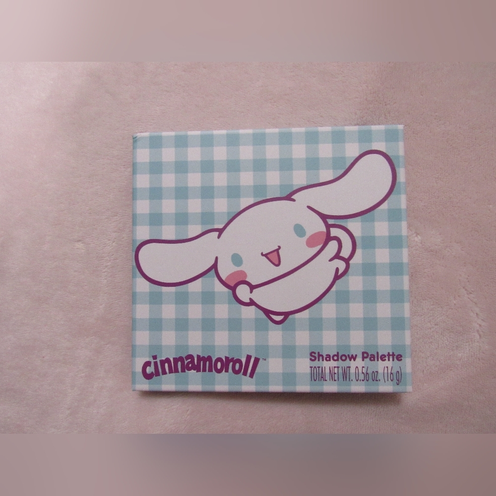 Cinna. Eyeshadow pallet